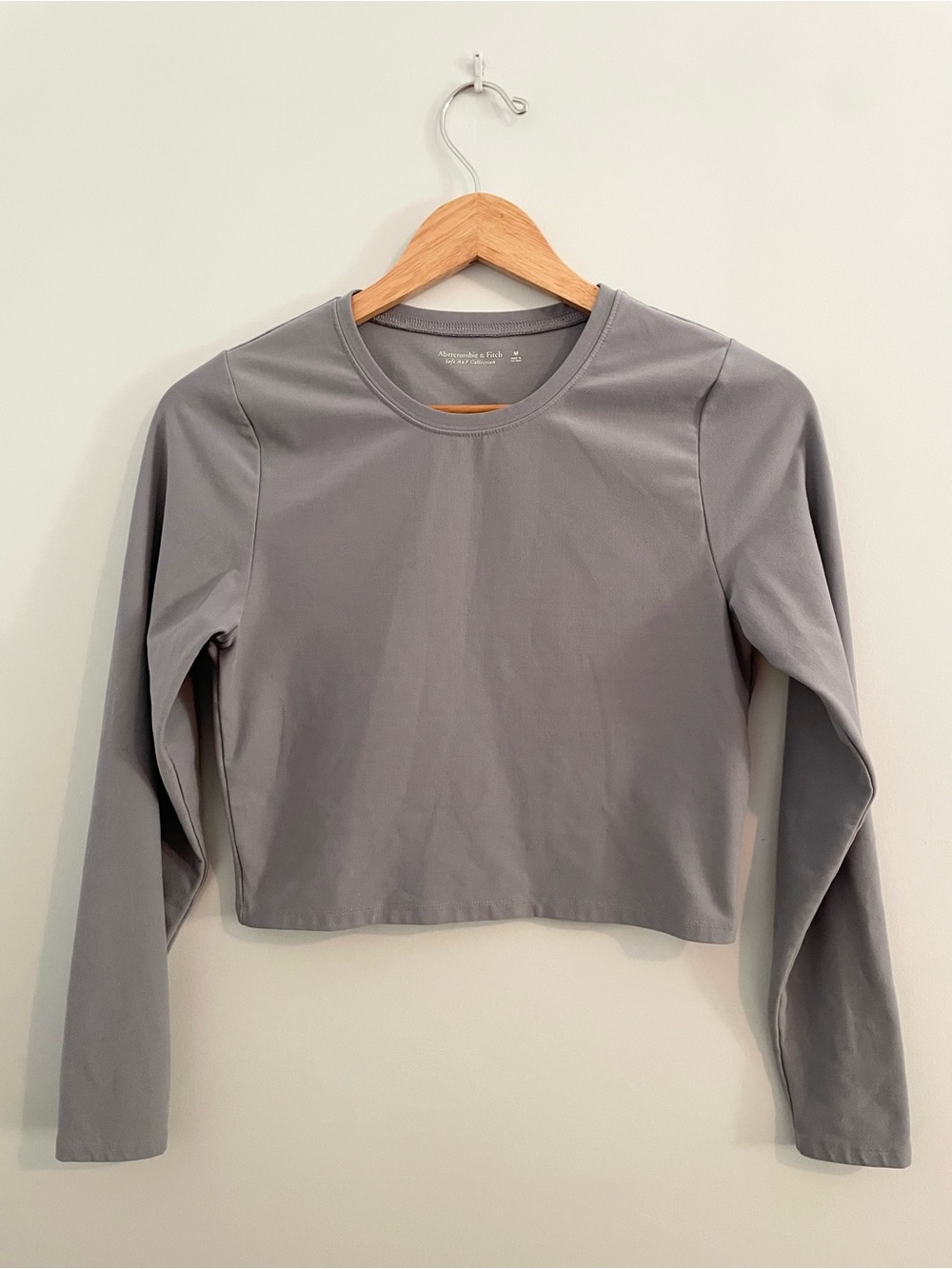 Abercrombie & Fitch Long Sleeve Cropped Crewneck